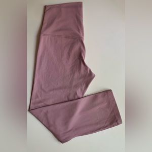 ⭐️ Host Pick ⭐️ Lululemon Align Crop *21"